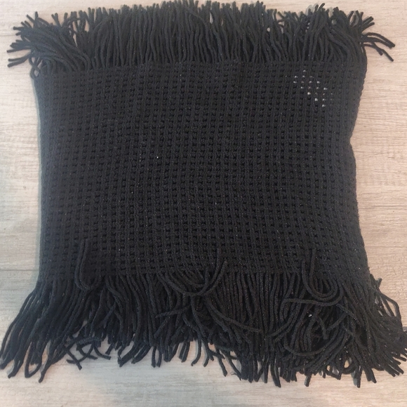 NWT Massini Box Knit Fringed Scarf - Picture 2 of 4